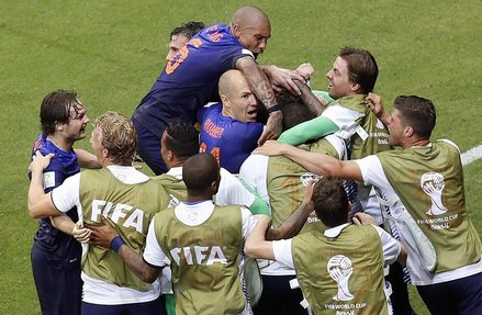 Espanha v Holanda (Mundial 2014)