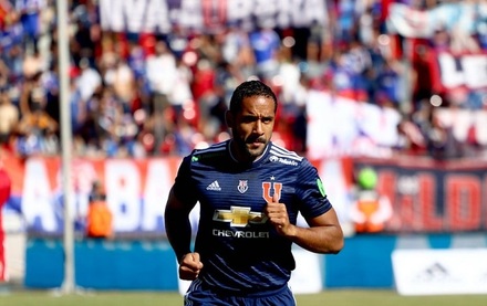 Jean Beausejour (CHI)
