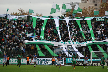 Ferro Carril Oeste, Estadio Arquitecto Ricardo Etcheverri – Los