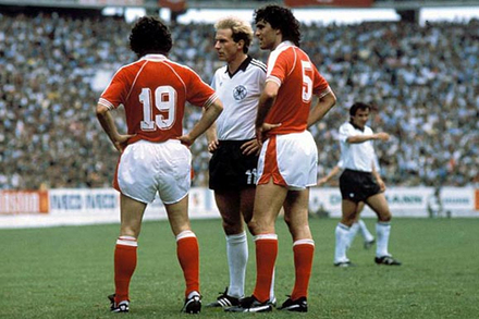 Alemanha levou a melhor sobre a Áustria no Mundial 82