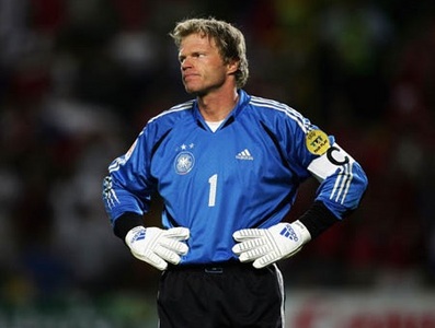 OLIVER KAHN GERMAN MENS SOCCER 8X10 SPORTS PHOTO (S)