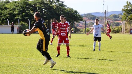 Jaraguá 2-0 Vila Nova
