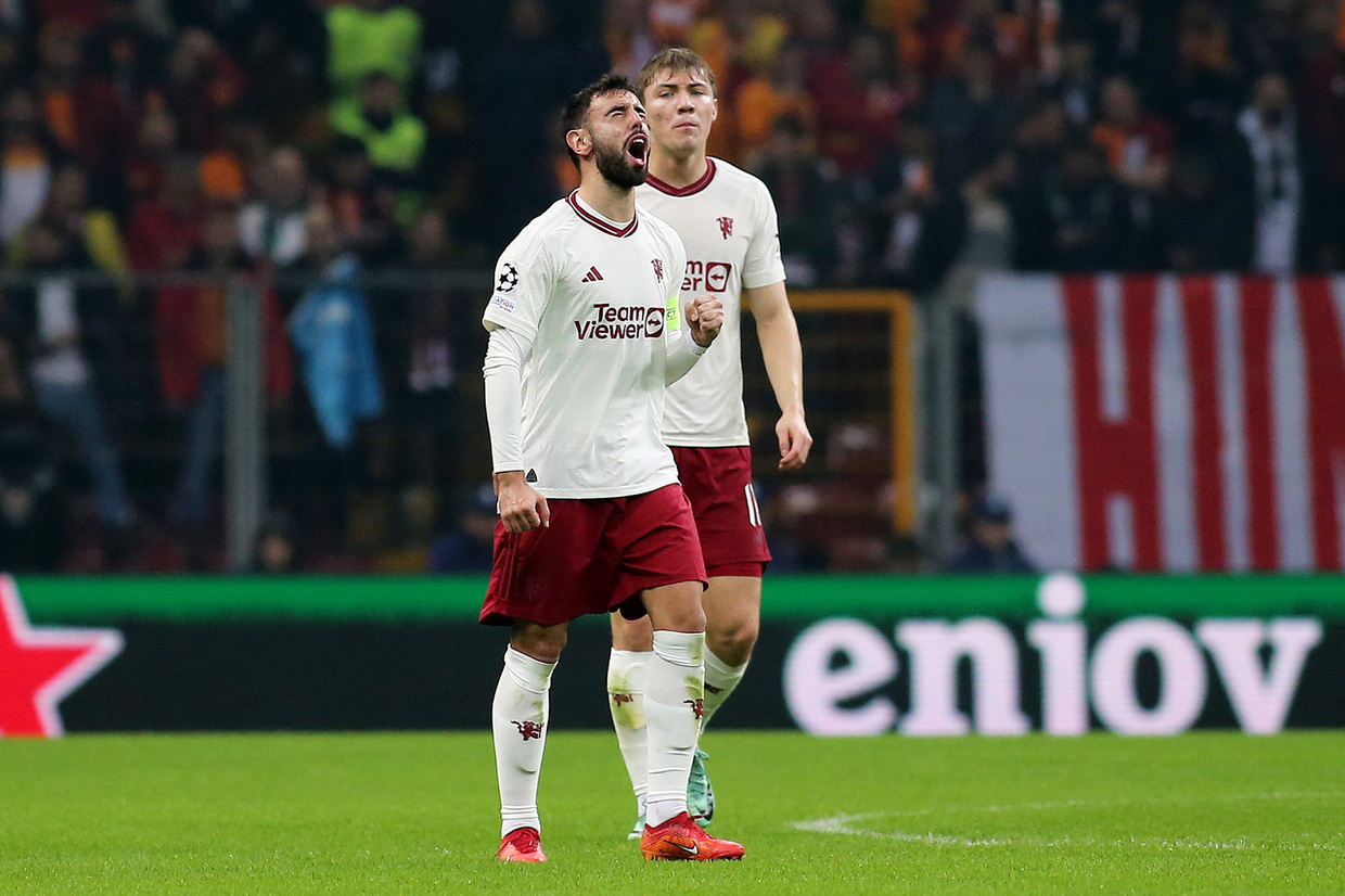 Roundup: Roma defeated by Ludogorets as West Ham hit back to beat