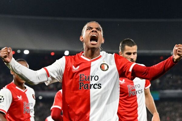 Feyenoord Rotterdam :: Statistics :: Titles :: Titles (in-depth) :: History  (Timeline) :: Goals Scored :: Fixtures :: Results :: News & Features ::  Videos :: Photos :: Squad :: playmakerstats.com